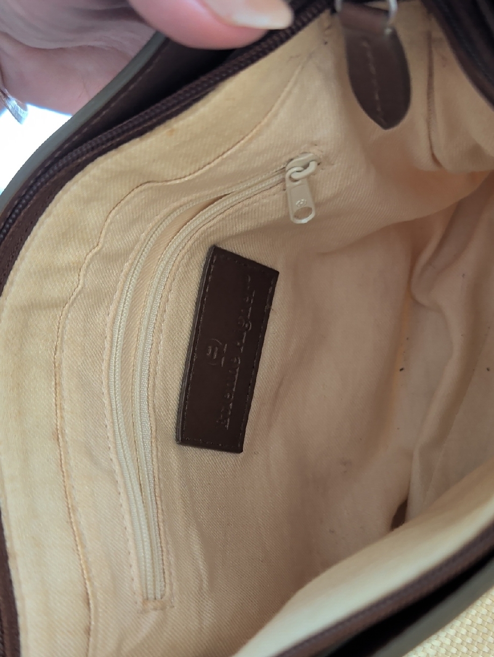 Aigner Classic Two-Tone Shoulder Bag - Cream and Brown Woven - Picture 2 of 4